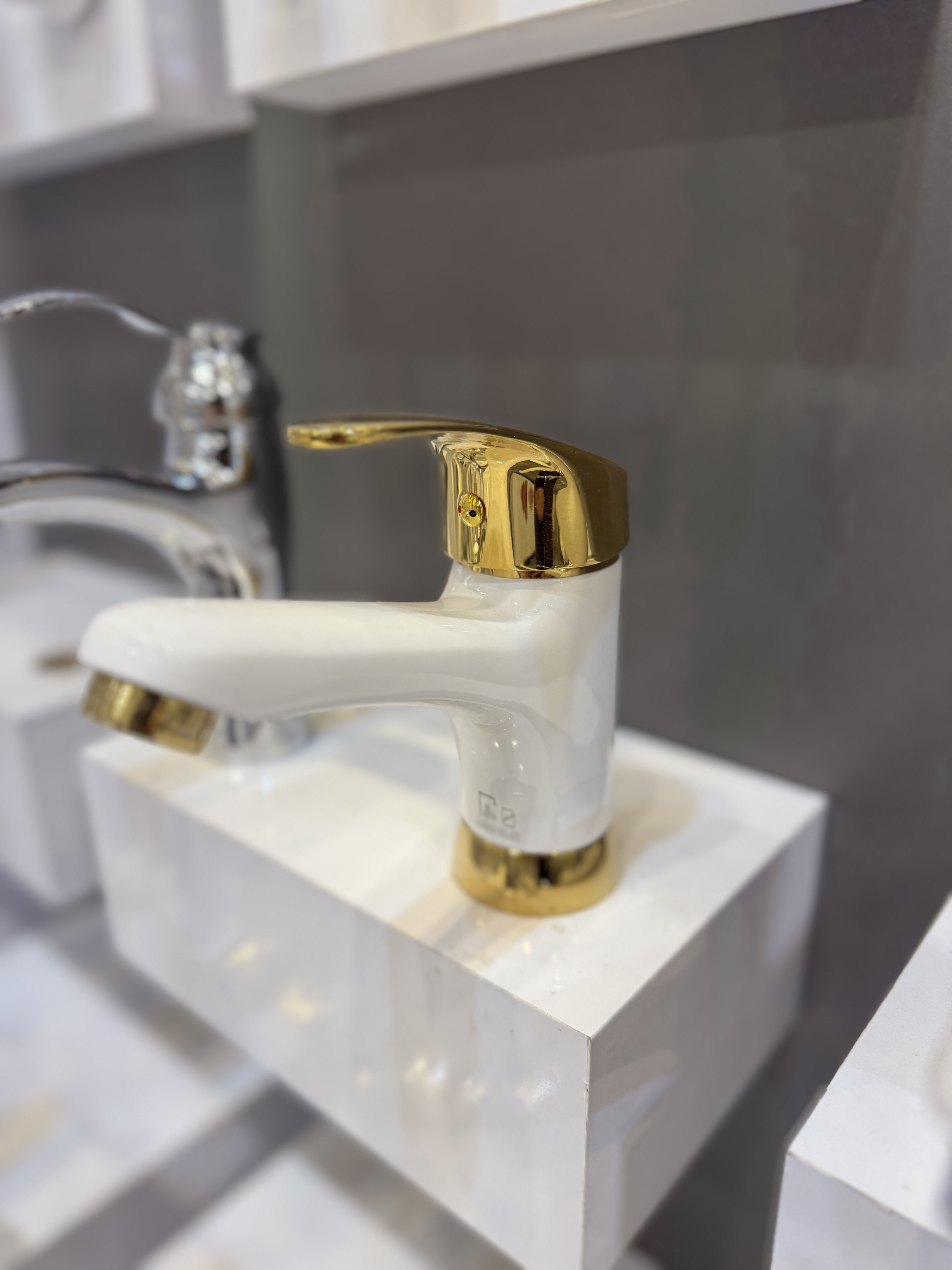 شیر روشویی شیرآلات گلپایگان مدل ساحل